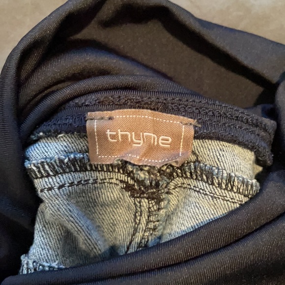 Thyme Maternity blue jeans - Picture 4 of 4